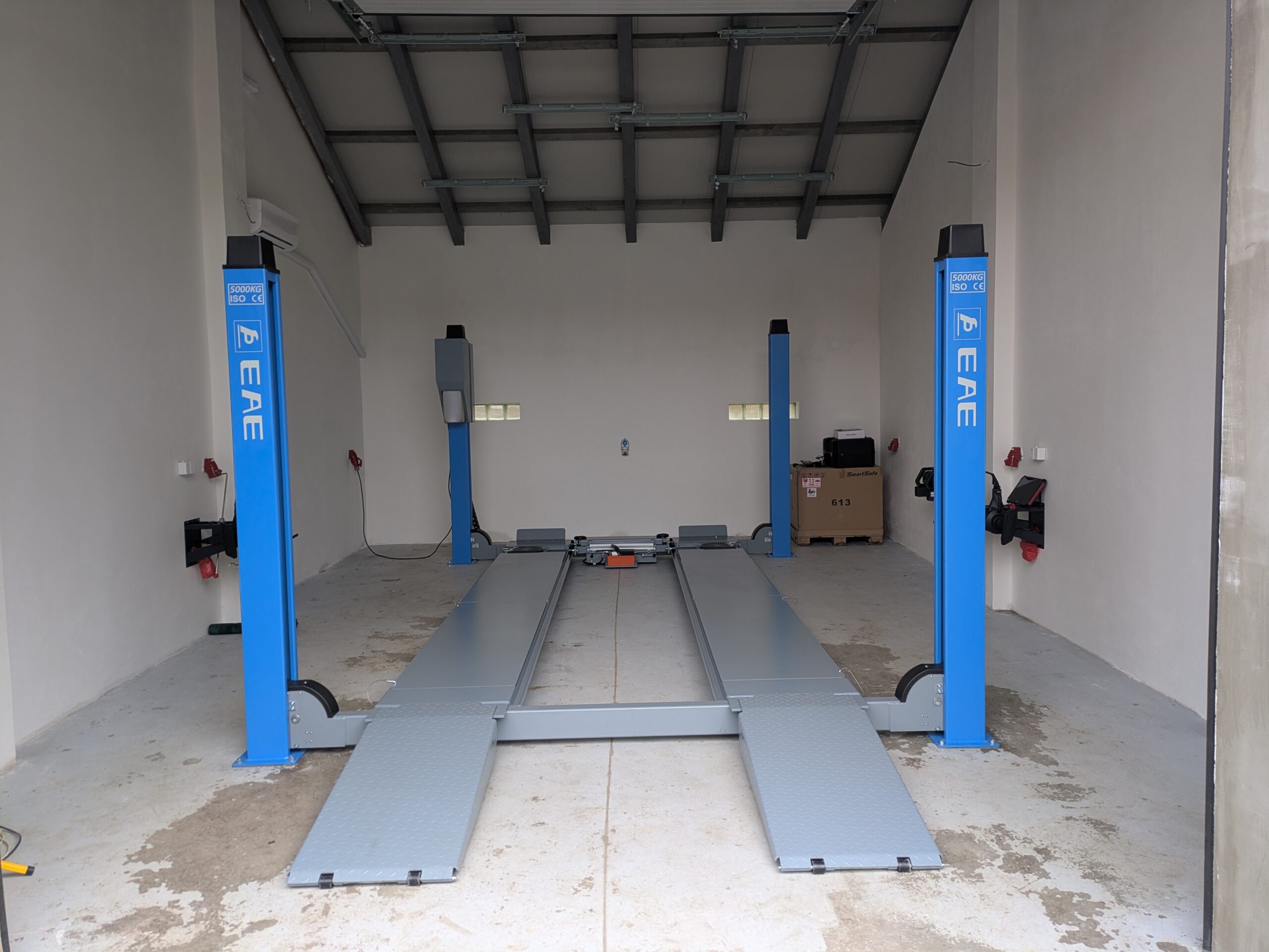 4-sloupový zvedák s 3D geometrií