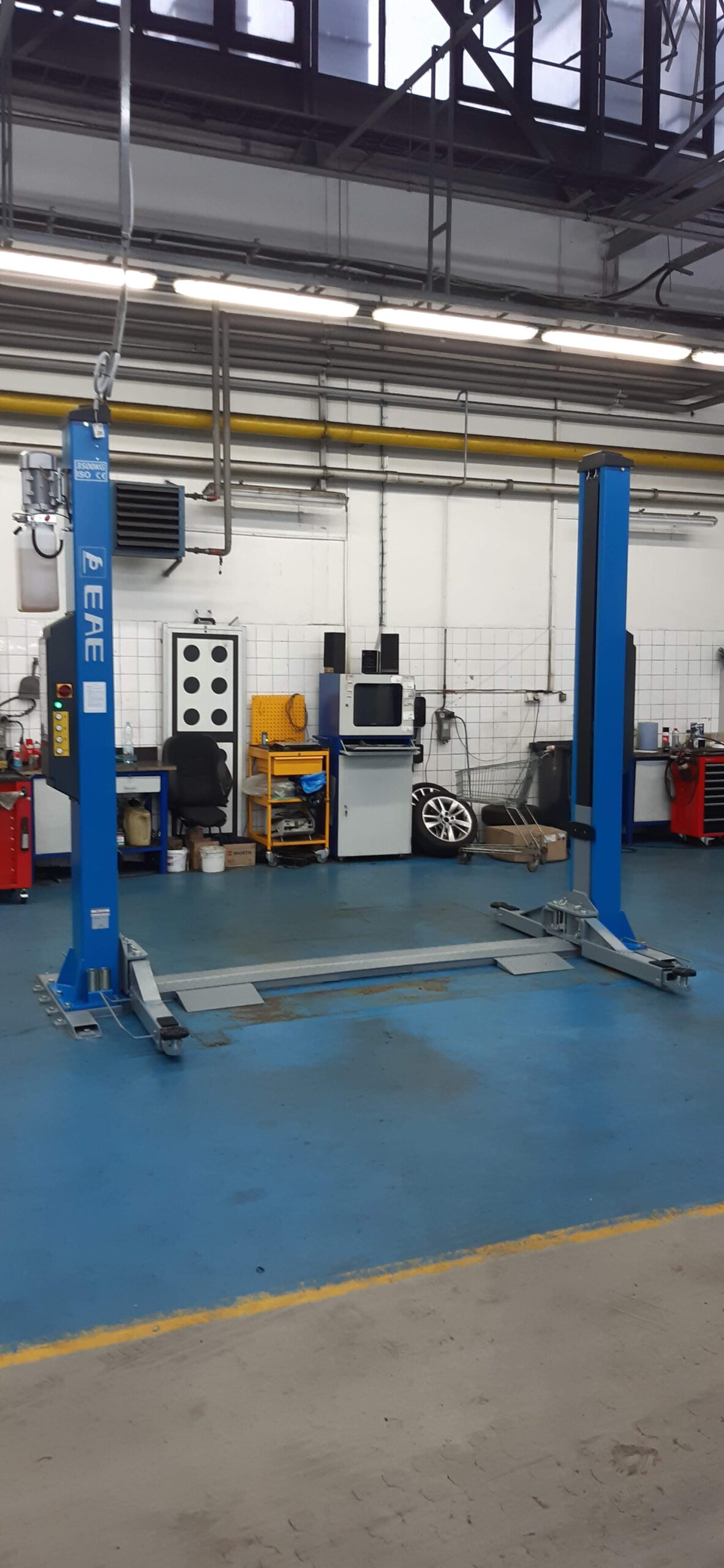 2-sloupový zvedák se základovým rámem