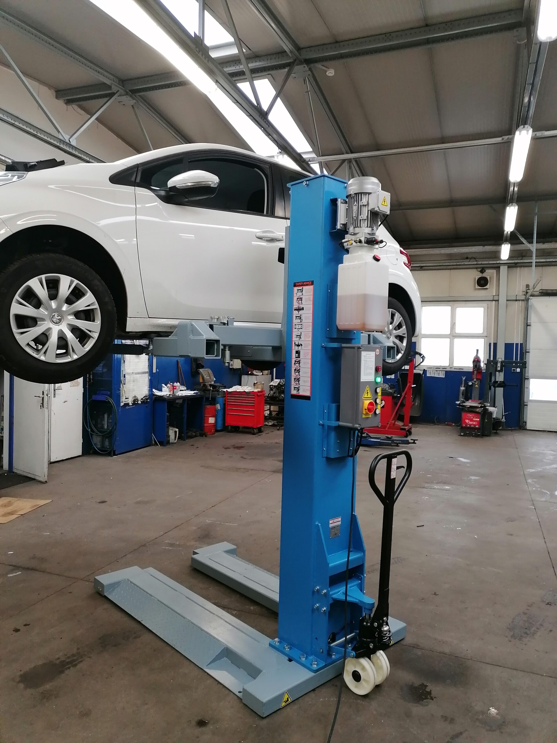 1-sloupový mobilní zvedák