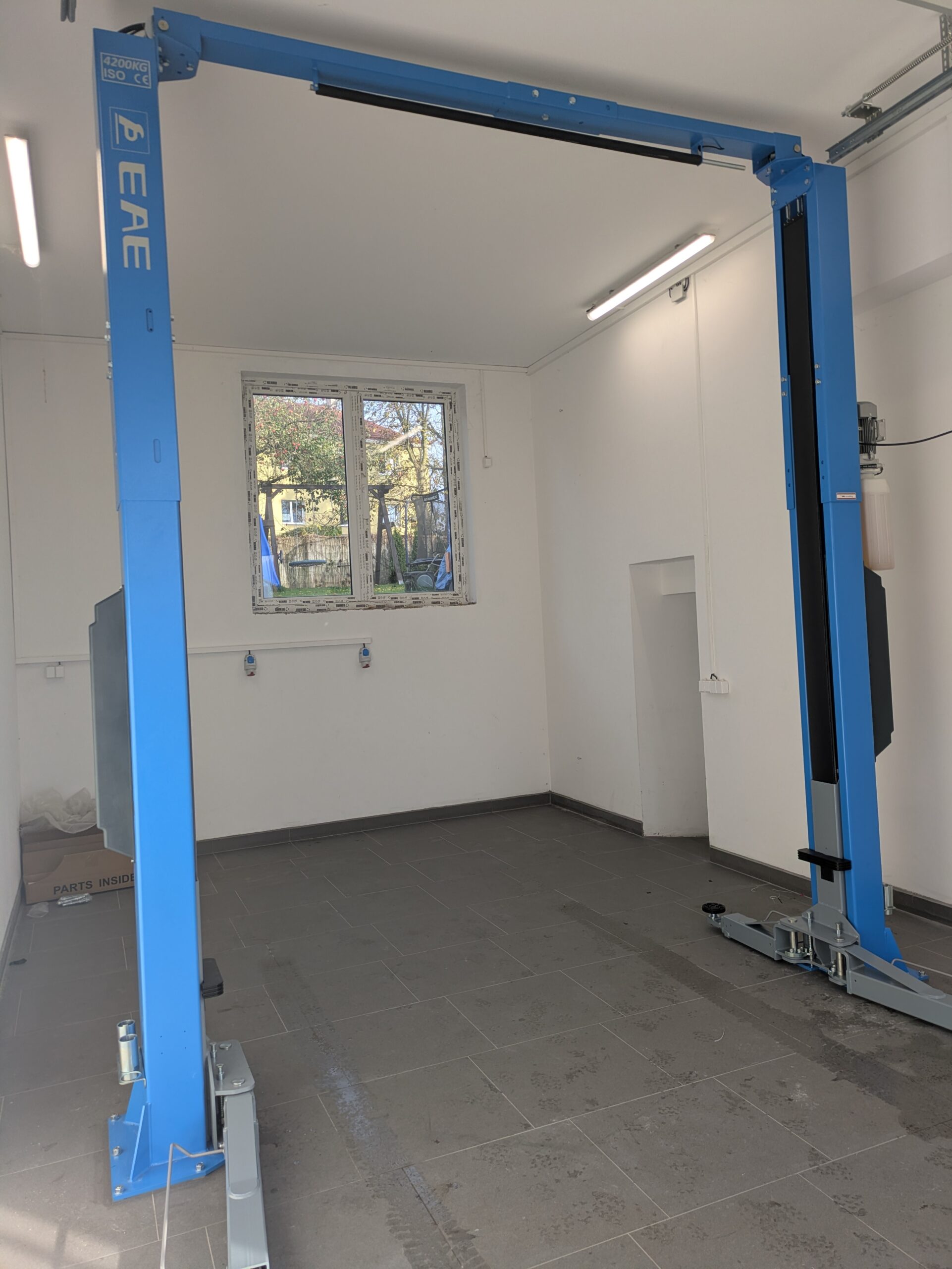 2-sloupový zvedák s horním propojením